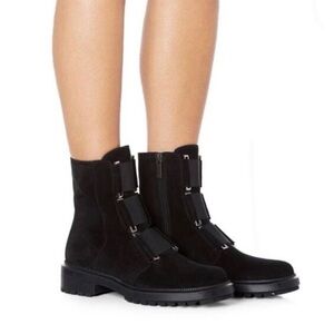 Aquatalia Weatherproof Suede
Booties